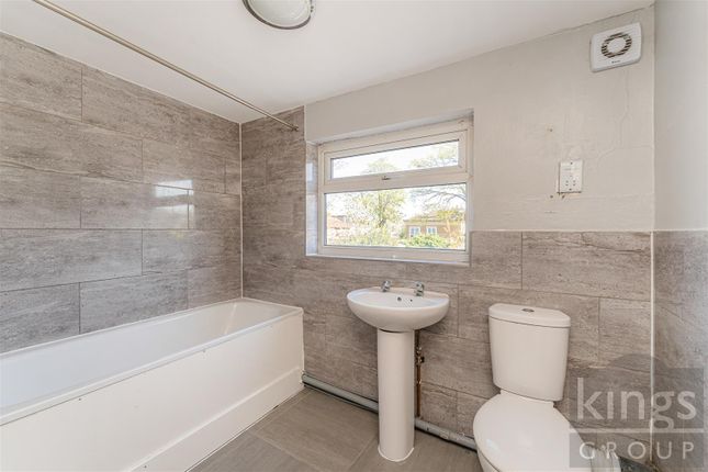 25A, Mandeville Road, Enfield photo 3