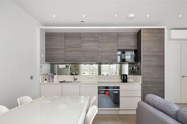 Flat 4, Pentagon Apartments, 207 Pentonville Road, London photo 3