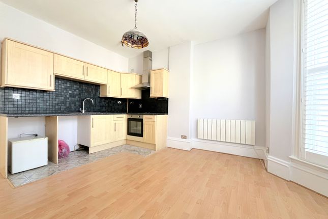 Studio flat on 2, wilson road , Southend-on-Sea, £995,000