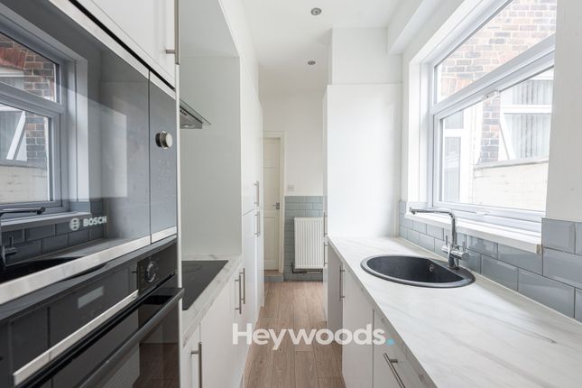 137 Birches Head Road, Stoke-On-Trent photo 3