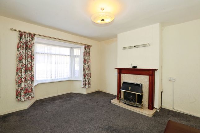 32, Norman Avenue, Stoke-on-trent photo 2