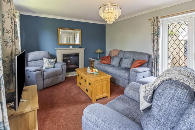 8, Rothesay Close, Worthing photo 2