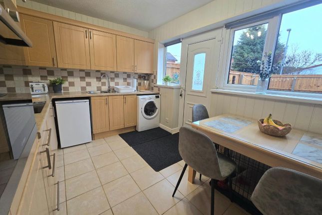 16, Sunningdale Green, Darlington photo 5