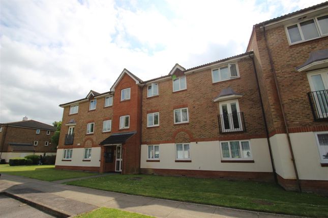 Thumbnail Flat for sale in Lindisfarne Gardens, Maidstone