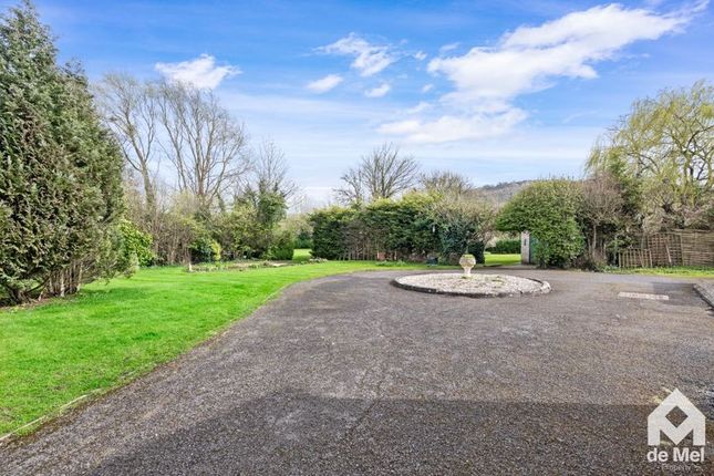 Country house for sale in Church Road, Leckhampton, Cheltenham