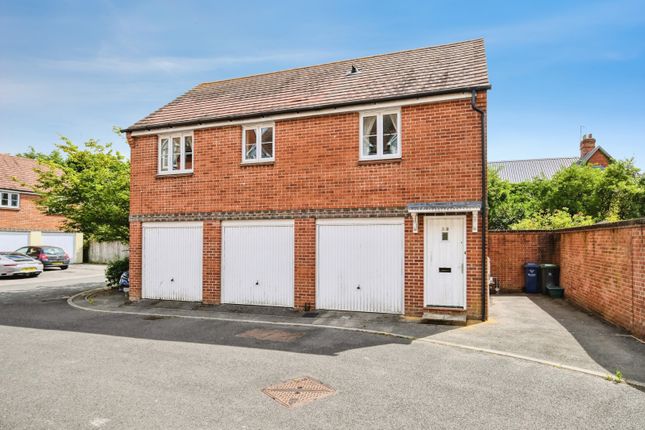 1-bed flat on 39, Oake Woods, Dorset, £100,000