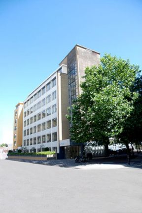 Office to let in 11 Glenthorne Road, Britannia House, London