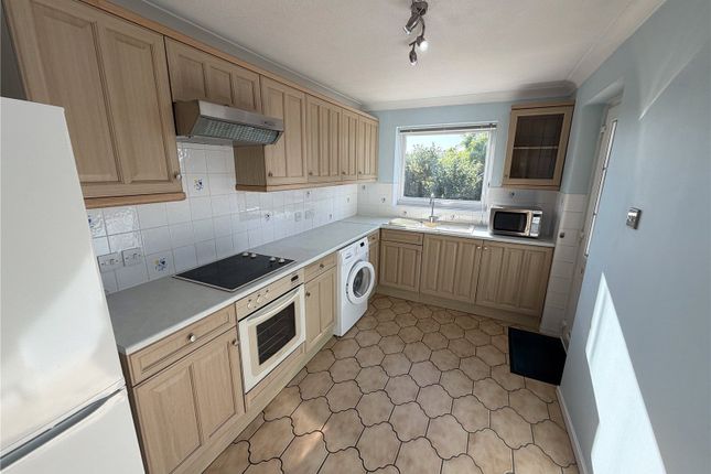 38, Hawthorn Close, Essex photo 2