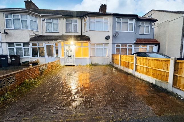 Terraced house for sale in Manor Avenue, Hounslow