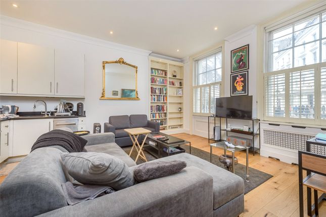 Flat for sale in St Georges Square, London
