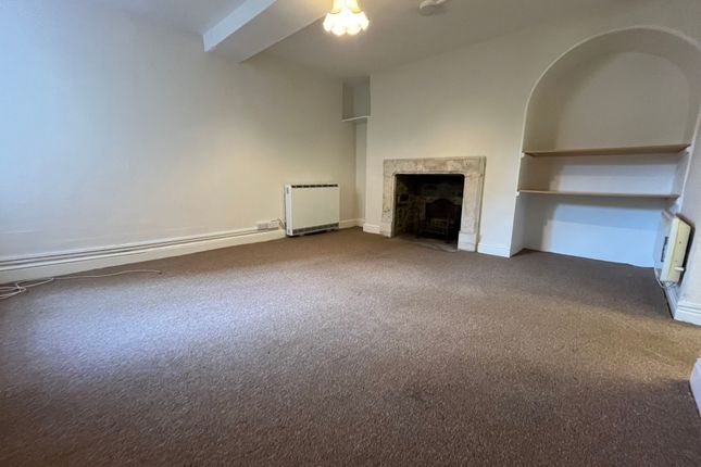 Basement Flat, 28 St Peter Street, Tiverton, Tiverton photo 3