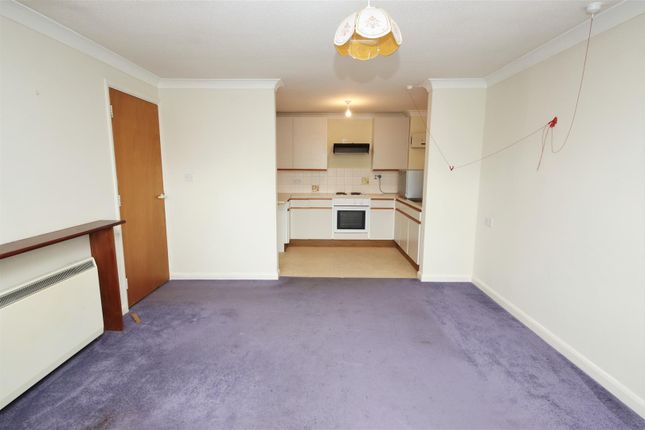 19 Millcroft Court, Mill Road, Cambridge photo 3