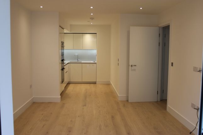 Thumbnail Flat for sale in Yardley Court, 1, Garnet Place, West Drayton