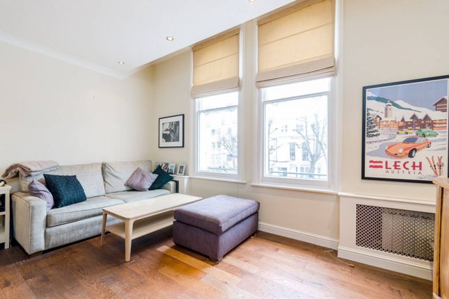 Thumbnail Flat to rent in Pembridge Crescent, Notting Hill Gate, London