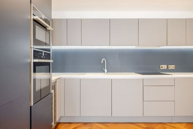 Flat A2302, 9, Owen Street, Greater Manchester photo 4