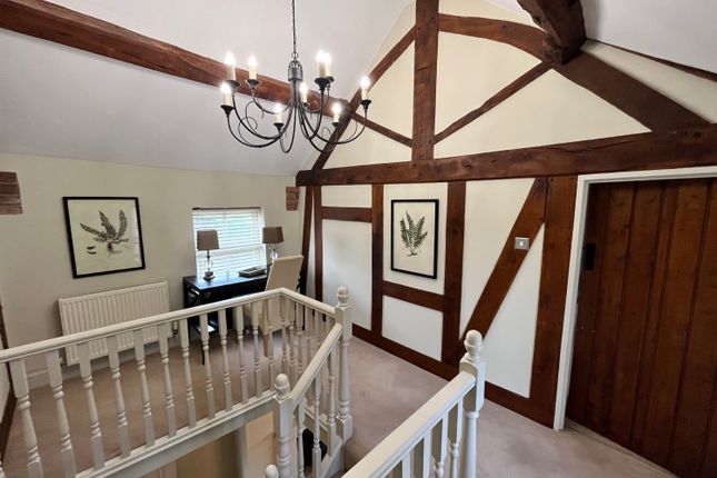 Barn conversion to rent in Barthomley, Crewe, Cheshire