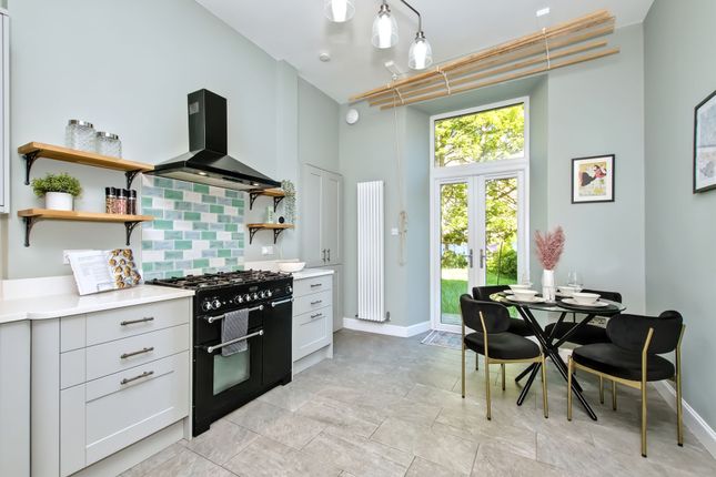Thumbnail Flat for sale in 31 Comely Bank Street, Edinburgh