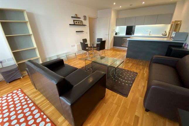 Apt 514, The Hub, Manchester photo 3