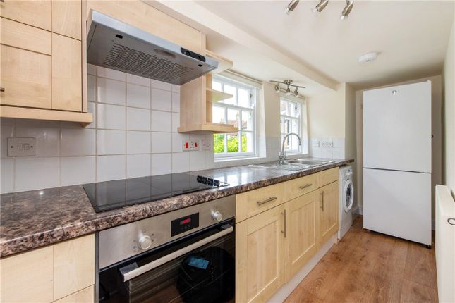 2, Sheep Street, Hampshire photo 4