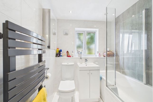 21 Highfield Drive, Matlock photo 4