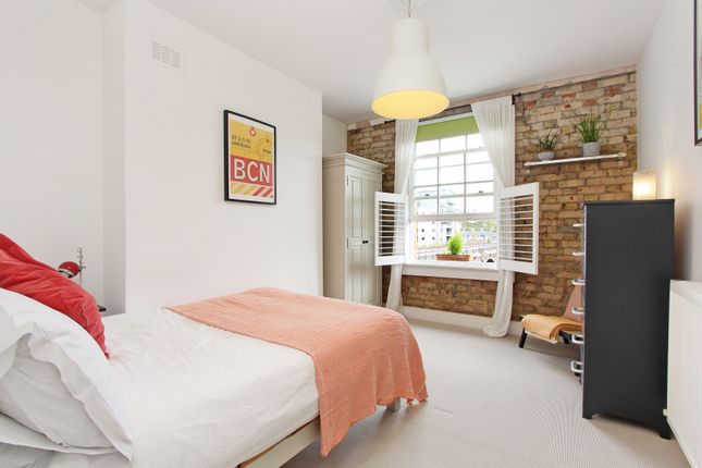 Thumbnail Flat to rent in Coburg Dwellings, Hardinge Street, London