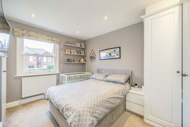 61B, Westbere Road, London photo 3