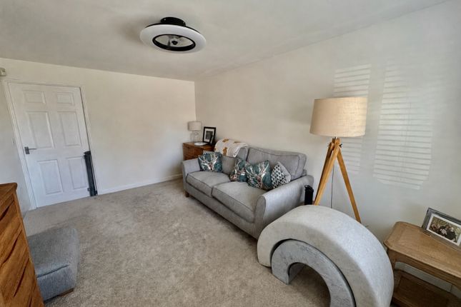 20, Luke Terrace, Durham photo 2