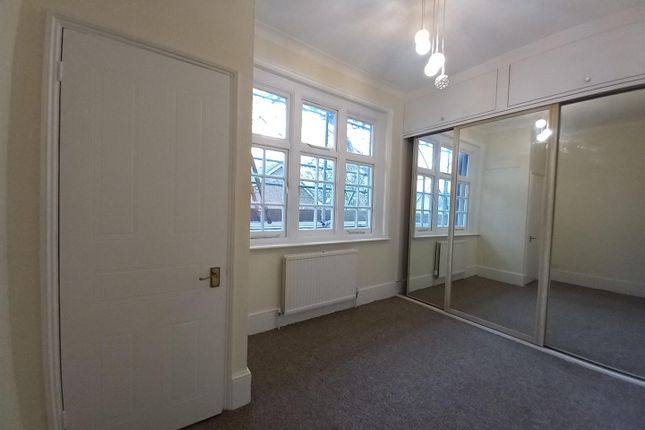 Flat 5, Rimpton Court, 10 Reading Street, Broadstairs photo 4