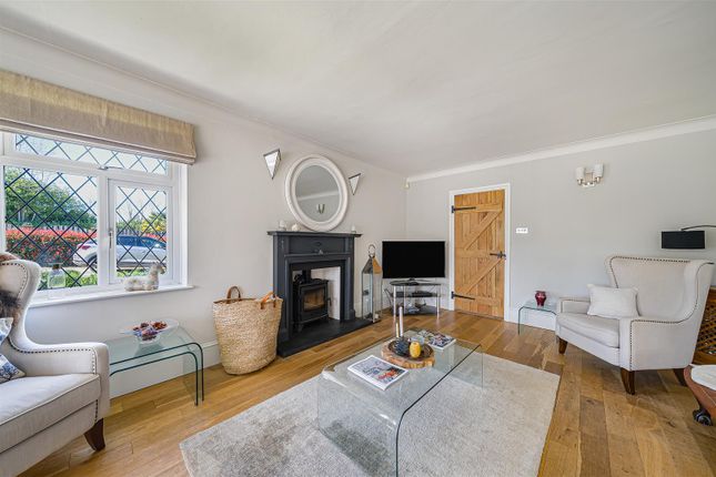 Langdale, Longfield Avenue, Longfield photo 3