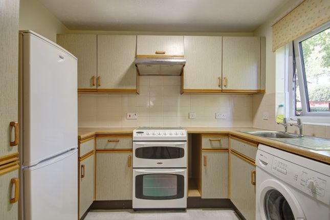 51 Beken Court, First Avenue, Watford photo 2