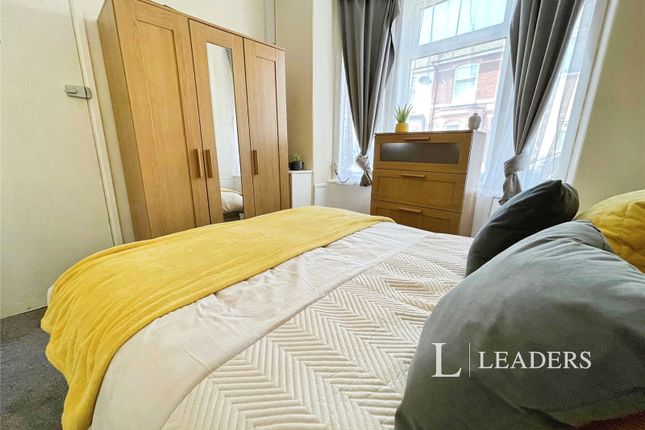 Room 1, 129, Jervis Road, Hampshire photo 4