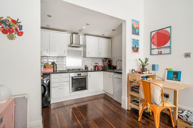 Flat 1,, Wellington Court, Hove photo 4