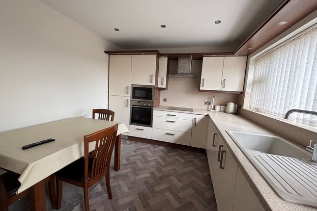 99, Rotherham photo 2