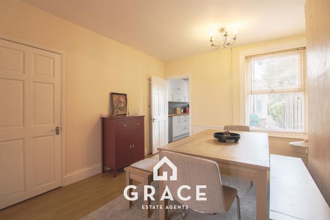 239, Britannia Road, Ipswich photo 4