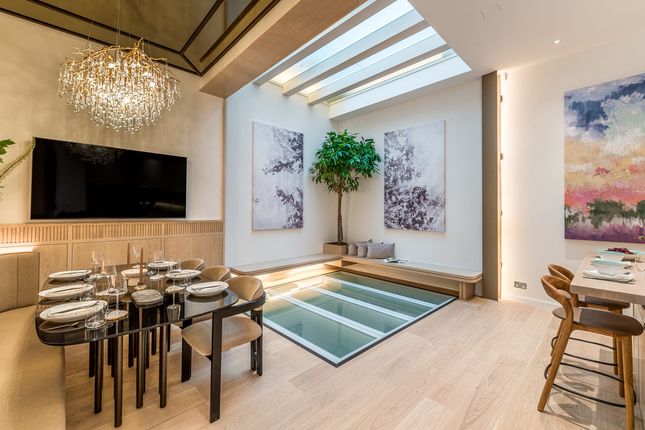 Mews house for sale in Grosvenor Crescent Mews, Belgravia