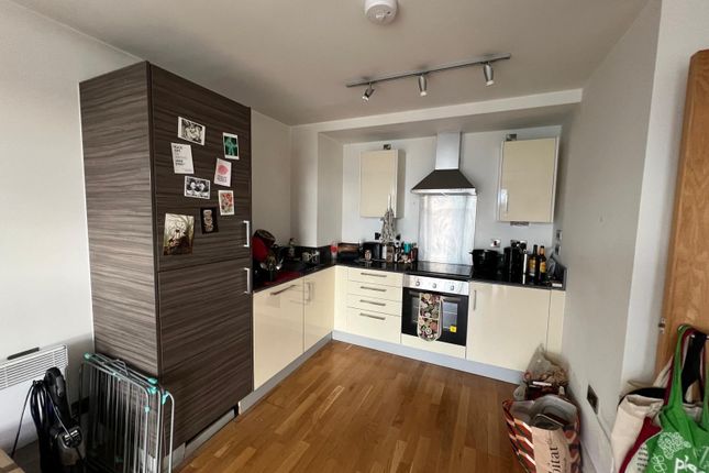 Flat to rent in North Bank, Sheffield