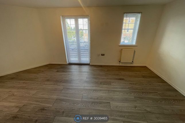 Redgrave Close, St James Village, Gateshead photo 3