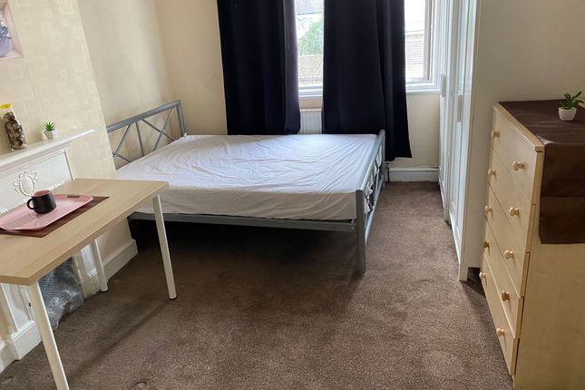 Thumbnail Room to rent in Thurlby Road, Wembley