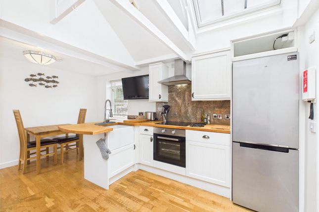 16, Egloshayle Road, Cornwall photo 3