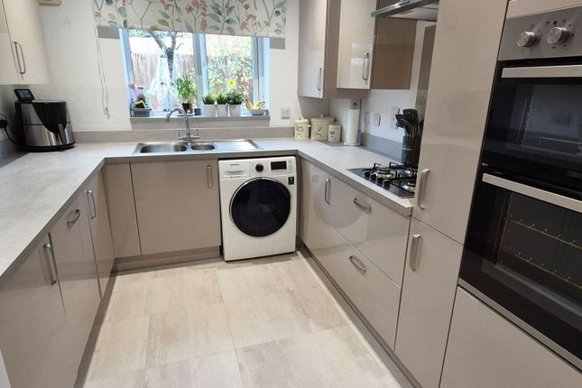 12, Walkers Close, Shefford photo 4