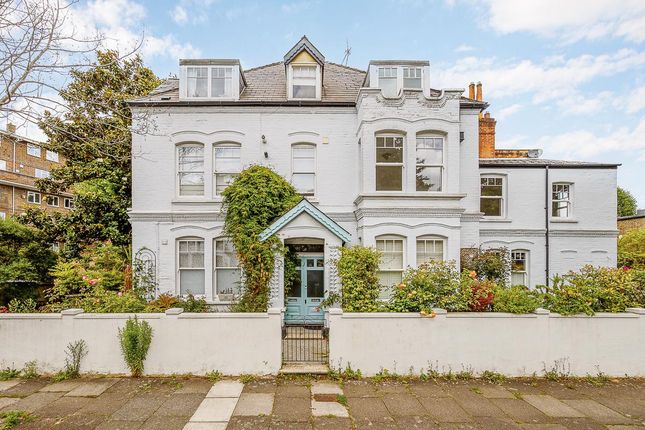 Low Res - Flat 3 - 38 Fauconberg Road (1).Jpg