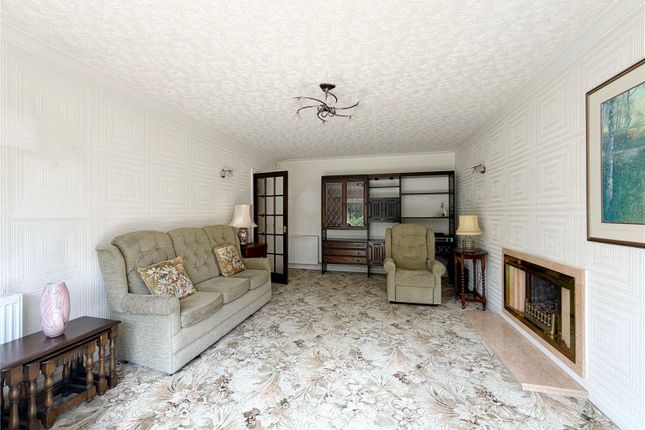 6, Elm Grove, Derbyshire photo 2