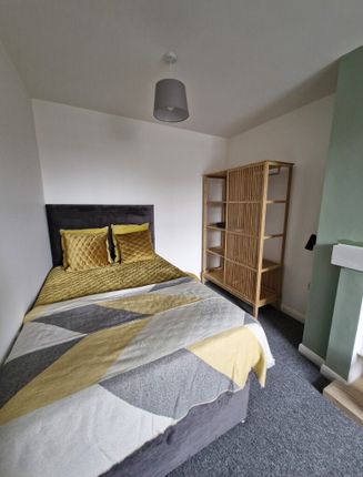 Thumbnail Room to rent in Romany Road, Norwich