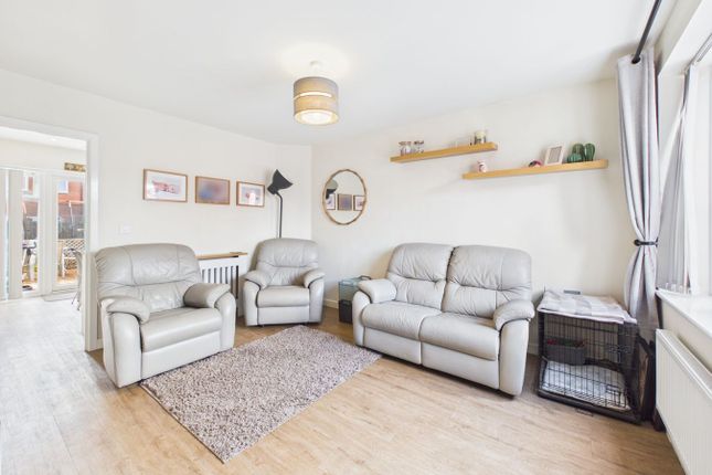 121, Moorhen Road, Bristol photo 3
