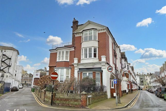 Thumbnail Flat for sale in Elms Avenue, Eastbourne