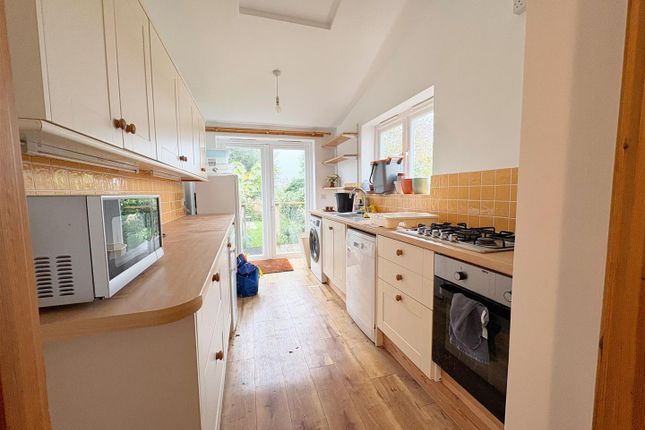 Rotherfield Avenue, Hastings photo 3