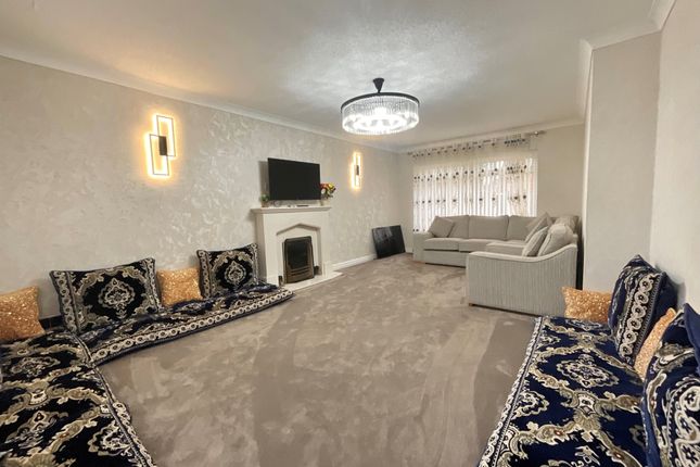 28, Spinney Brow, Preston photo 3