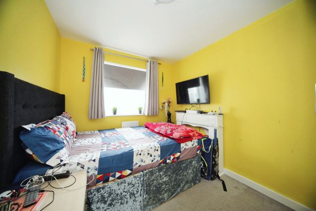 Flat 8, Boater Court, Bongrace Walk, Luton photo 5