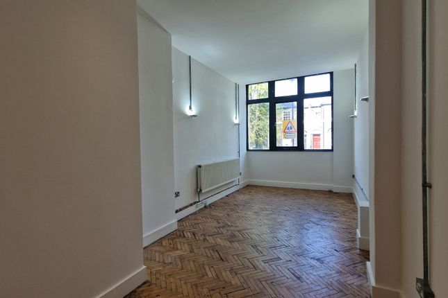 Office to let in Unit 2, Shepperton House, Canonbury Yard, 190 New North Road, London