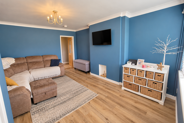 10, Lancaster Way, Claydon, Ipswich, Suffolk, IP6 photo 2
